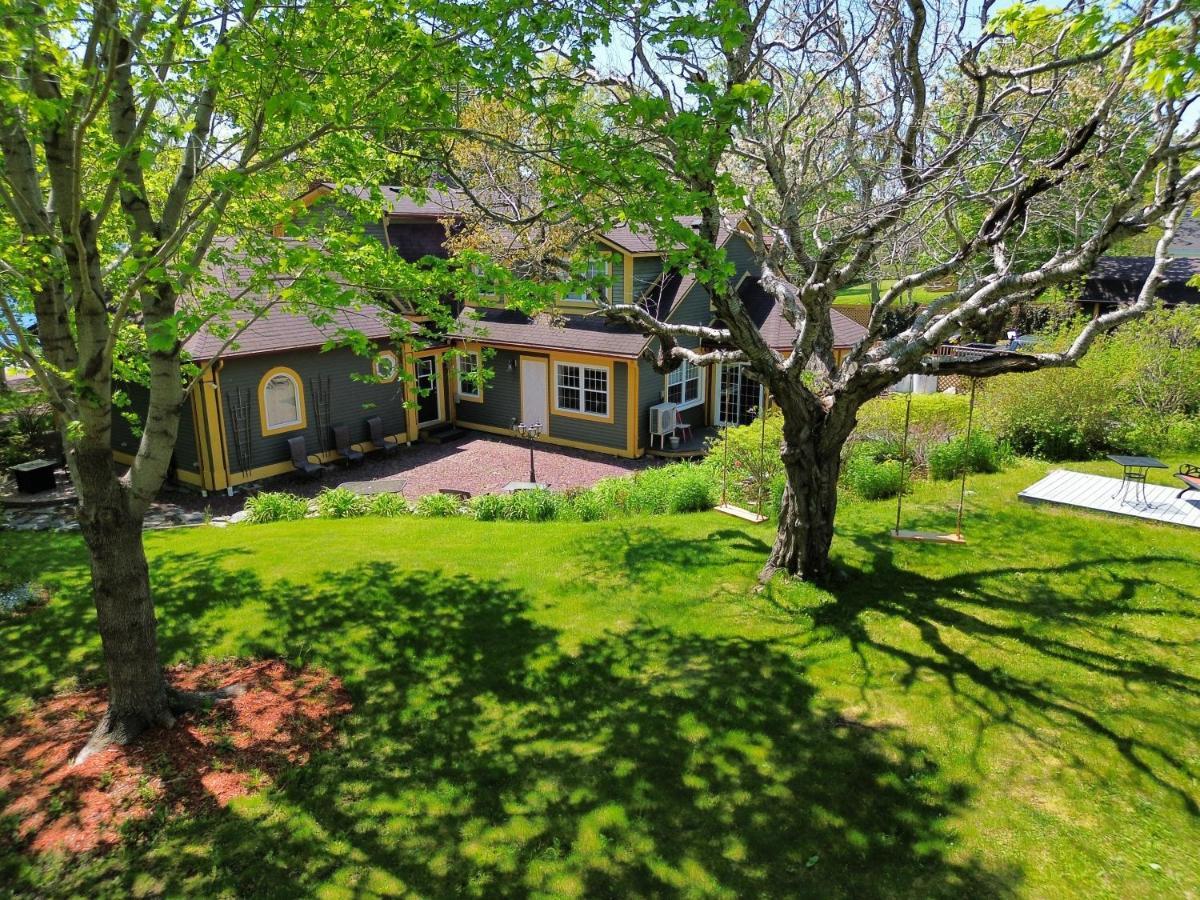 Belle View Manor Inn Harbour Grace Екстериор снимка